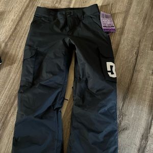 Youth Boys Size 12 DC Snowboarding Pants in Black